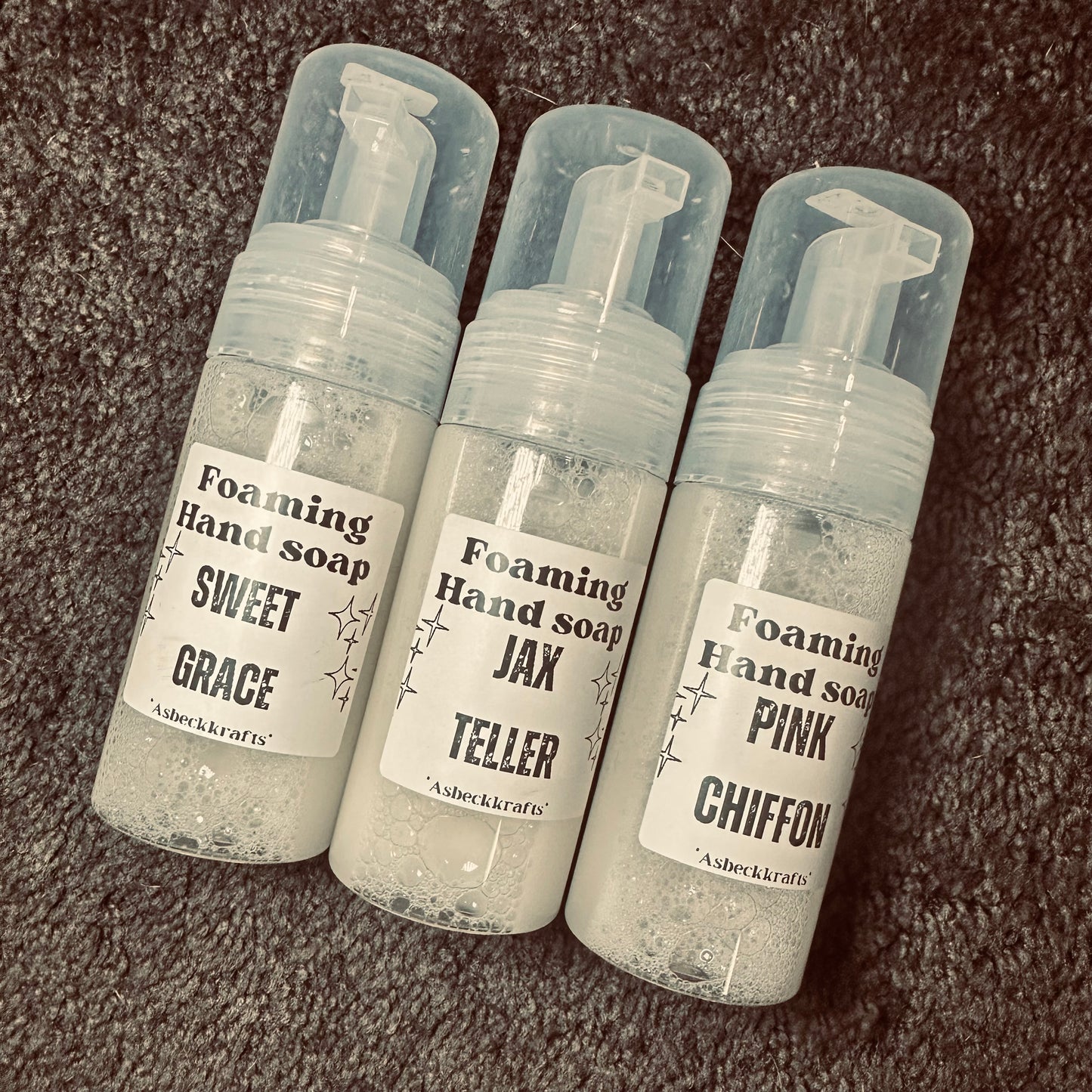 Foaming hand soap