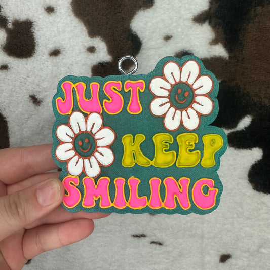 Just keep smiling (Drama queen)RTS