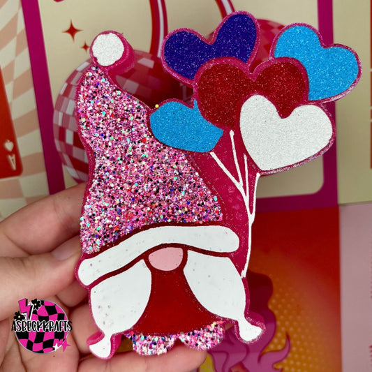 Gnome with hearts & glitter